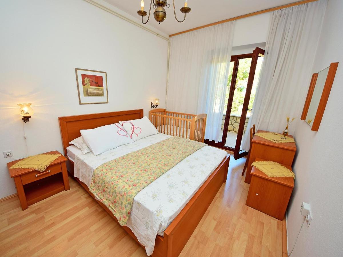 Apartment Marija Supetar Buitenkant foto