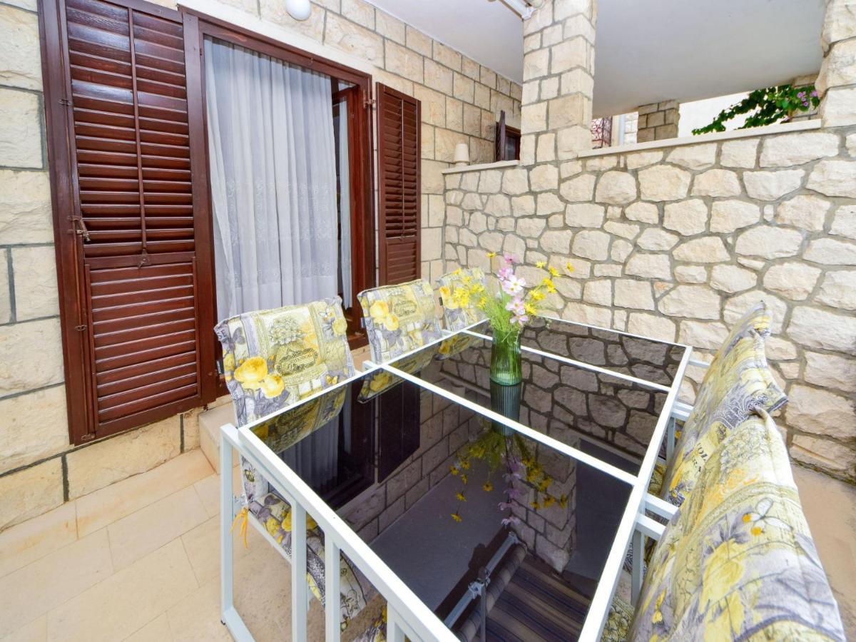 Apartment Marija Supetar Buitenkant foto