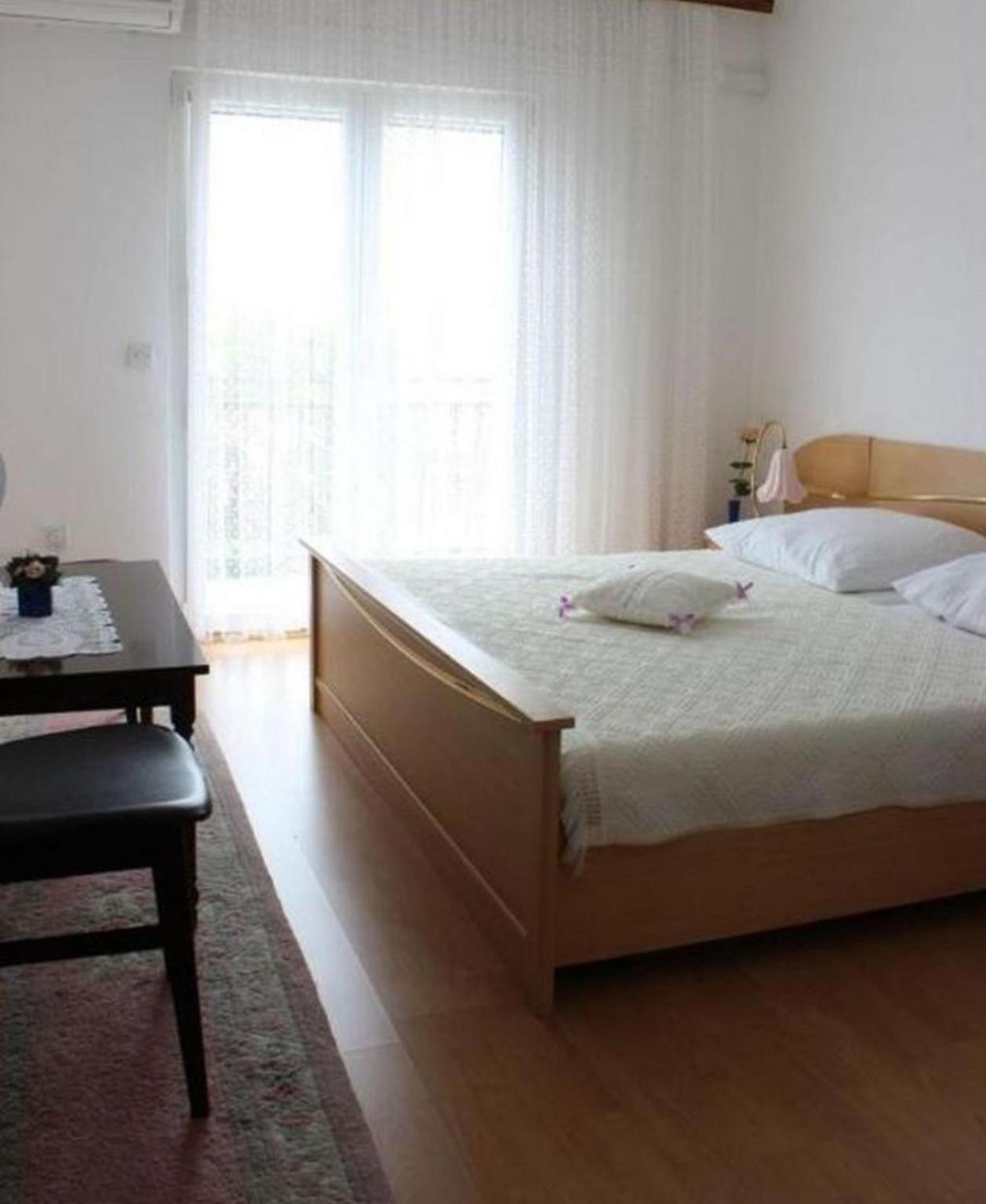 Apartment Marija Supetar Buitenkant foto